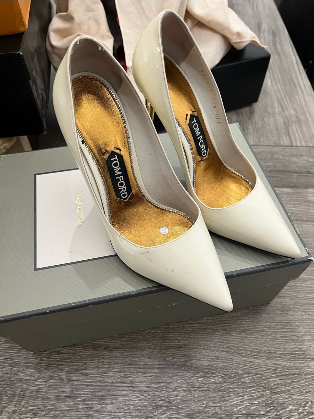 Tom Ford Ivory Patent Leather Pointed-Toe Stiletto Pumps